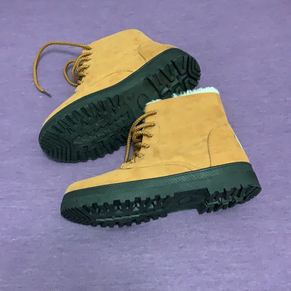 SQL Winter Boots - Picture 5 of 5